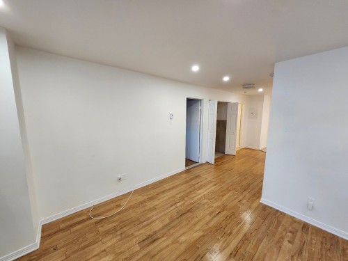 Living Room - 1710 Rue Notre-Dame-De-Fatima, Laval (Pont-Viau), QC - Indoor