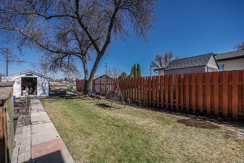 199 Bluewater Cr, Winnipeg, MB 