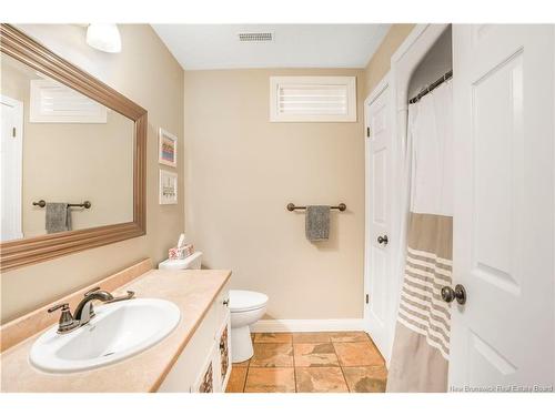 9 Katie Ave, Douglas, NB 