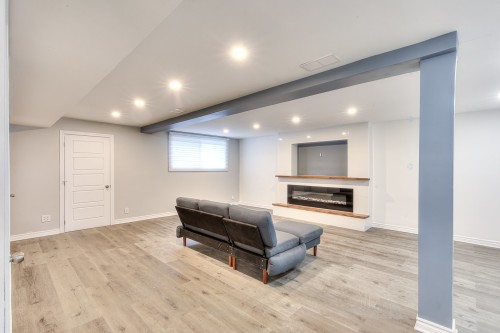 Living Room - 1273  - 1277 Rue Jasmin, Laval (Chomedey), QC - Indoor Photo Showing Basement
