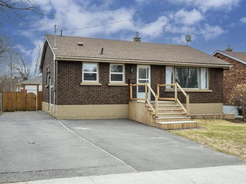 223 S Rockwood Avenue SOUTH Thunder Bay, ON P7B 4K5