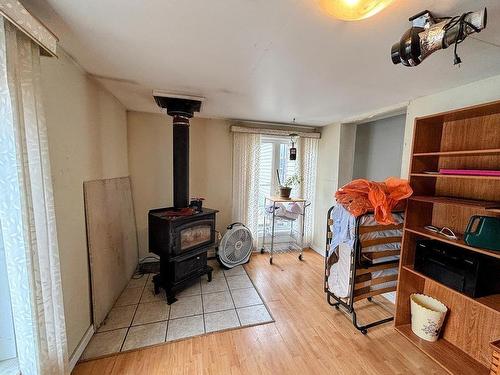 22 Jackson Crescent, Marathon, ON - Indoor With Fireplace