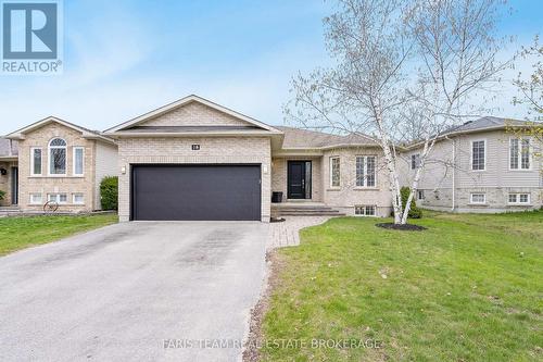 28 STONEMOUNT CRESCENT  Essa, ON L0M 1B4