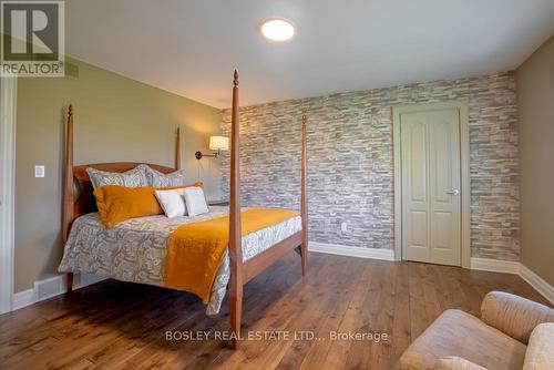 720 Lake Street, St. Catharines (Lakeshore), ON - Indoor Photo Showing Bathroom