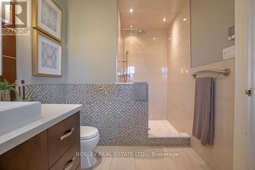 720 Lake Street, St. Catharines (Lakeshore), ON - Indoor Photo Showing Bathroom