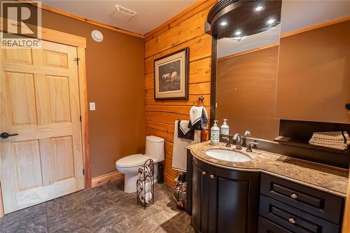 2507 Bickford Line, St Clair, ON - Indoor Photo Showing Bathroom