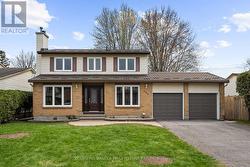 390 CLOVERHEATH CRESCENT Ottawa, ON K1E 2R8