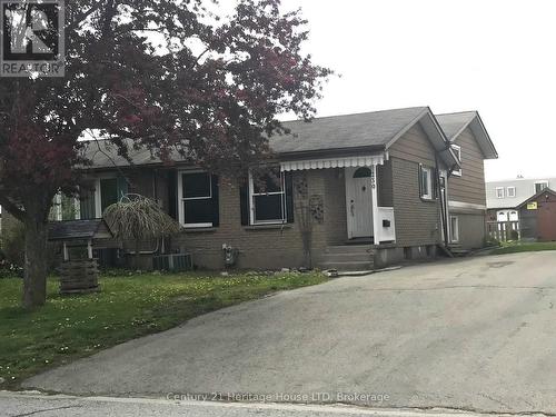 230 HOSPITAL DRIVE  Fort Erie (Central), ON L2A 5X1