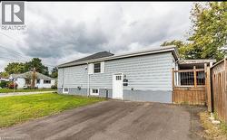 63 AUDREY Street Hamilton, ON L8V 1G3