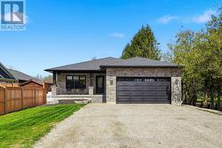 18 GEDDES STREET W  Minto, ON N0G 1M0