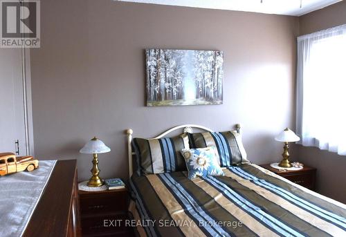 702 - 308 Second Street E, Cornwall, ON - Indoor Photo Showing Bedroom