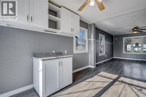 3759 Whitney, Windsor, ON - Indoor Photo Showing Other Room