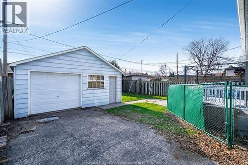 3759 Whitney, Windsor, ON - Outdoor