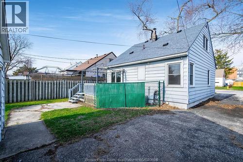 3759 Whitney, Windsor, ON - Outdoor