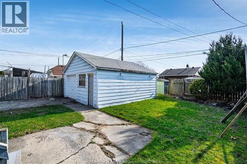 3759 Whitney, Windsor, ON - Outdoor