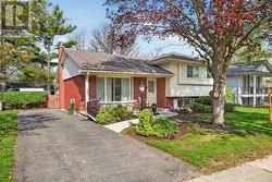 104 MCLEAN DRIVE  London North (North H), ON N5X 1Y5