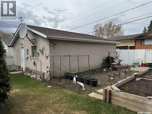 2504 Tomlinson Crescent, Saskatoon, SK - Outdoor