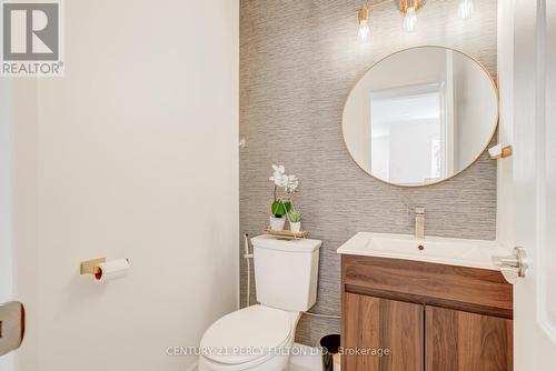 5988 Long Valley Road, Mississauga, ON - Indoor Photo Showing Bathroom