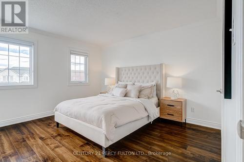 5988 Long Valley Road, Mississauga, ON - Indoor Photo Showing Bedroom