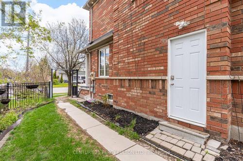 5988 Long Valley Road, Mississauga, ON - Outdoor With Exterior