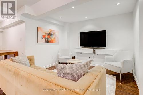 5988 Long Valley Road, Mississauga, ON - Indoor