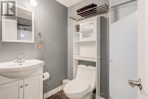 5988 Long Valley Road, Mississauga, ON - Indoor Photo Showing Bathroom
