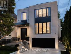 363 BEDFORD PARK AVENUE Toronto, ON M5M 1J9