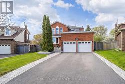 525 SUNDOWN CRESCENT Pickering, ON L1V 6A8