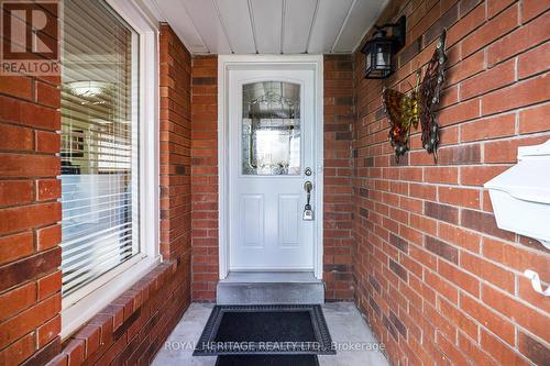 525 Sundown Crescent, Pickering, ON - Outdoor With Exterior