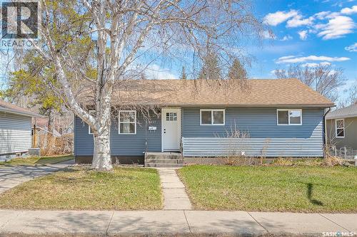 1917 Cairns Avenue, Saskatoon, SK - Outdoor