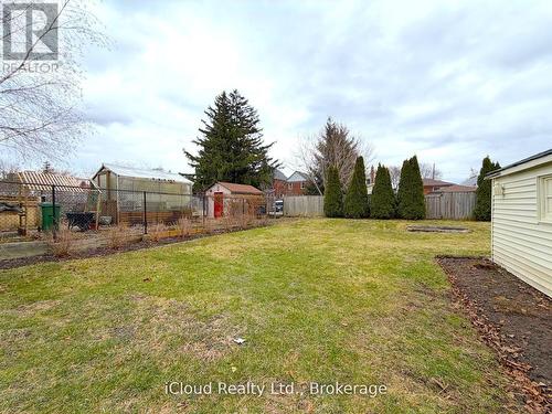 405 Upper Wentworth Street, Hamilton, ON - Outdoor