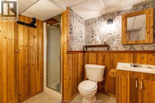 12 Lansdowne Avenue, Chatham, ON - Indoor Photo Showing Bathroom