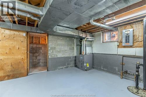 12 Lansdowne Avenue, Chatham, ON - Indoor Photo Showing Basement