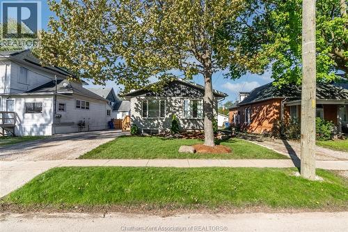 12 Lansdowne Avenue, Chatham, ON - Outdoor