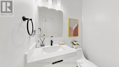 6 Majestic Drive, Markham, ON - Indoor Photo Showing Bathroom