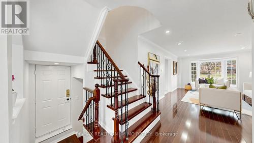 6 Majestic Drive, Markham, ON - Indoor Photo Showing Other Room