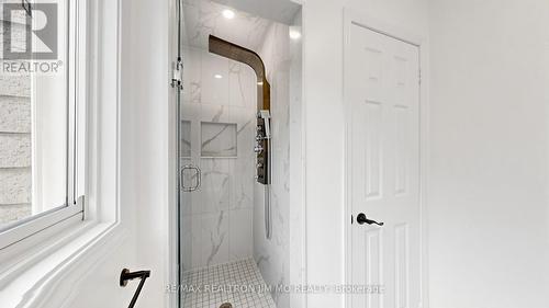 6 Majestic Drive, Markham, ON - Indoor