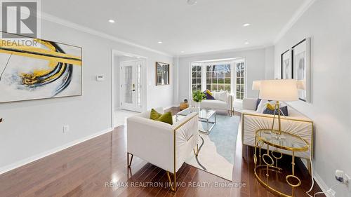 6 Majestic Drive, Markham, ON - Indoor