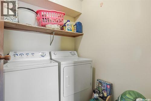 214A 4040 8Th Street E, Saskatoon, SK - Indoor Photo Showing Laundry Room