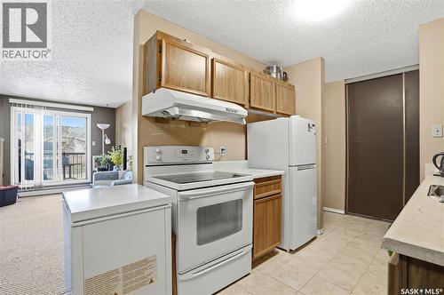 214A 4040 8Th Street E, Saskatoon, SK - Indoor Photo Showing Kitchen