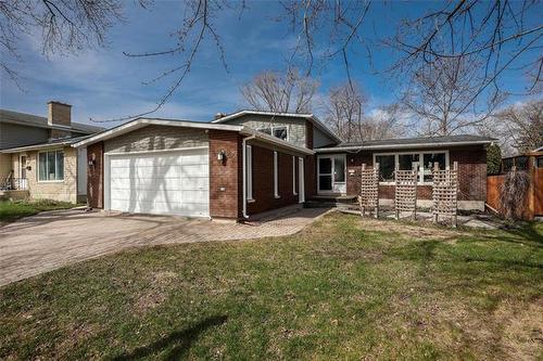 209 Athlone Dr, Winnipeg, MB 