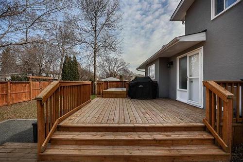 209 Athlone Dr, Winnipeg, MB 