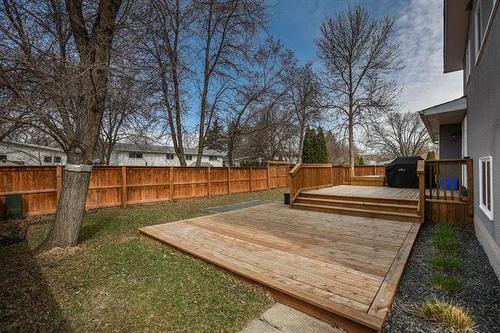 209 Athlone Dr, Winnipeg, MB 