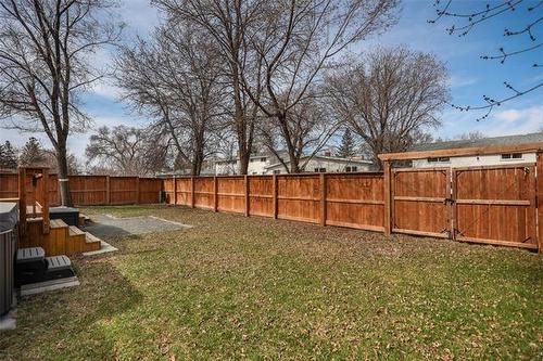 209 Athlone Dr, Winnipeg, MB 