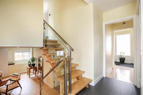 209 Athlone Dr, Winnipeg, MB 
