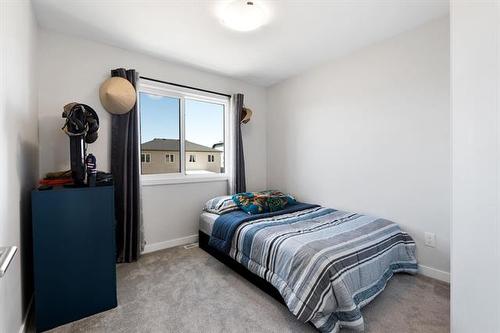 8 Elm Dr, West St Paul, MB 