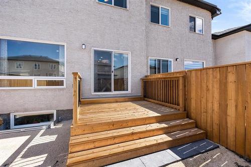8 Elm Dr, West St Paul, MB 