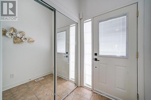 208 TOM TAYLOR CRESCENT  Newmarket, ON L3X 3E8