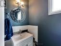 27 Bremen Lane, Mississauga, ON  - Indoor Photo Showing Bathroom 