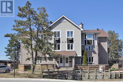 10 - 3 STONEBANK CRESCENT  Ottawa, ON K2H 9M2